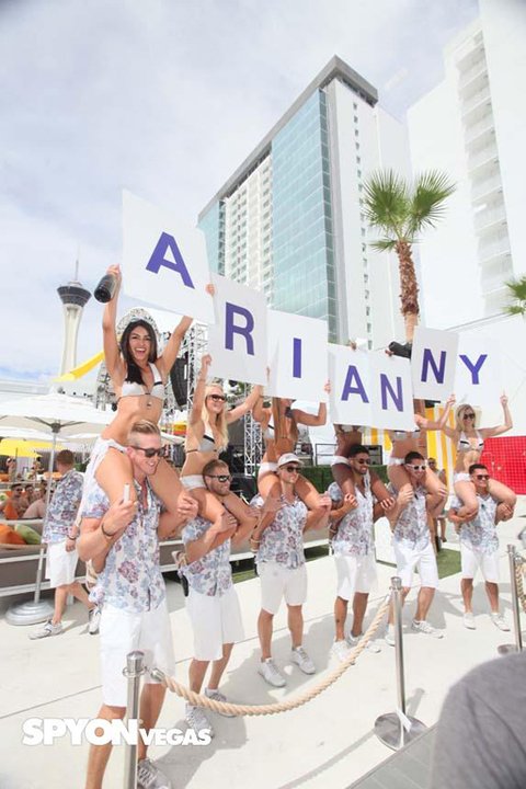 conor-mcgregor-arianny-celeste-pool-party-photos-017-480w