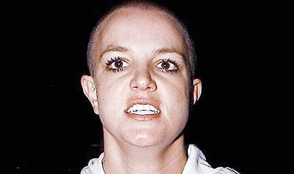 bald-popstars-britney-spears-590x350