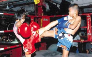 girl-fights-boys