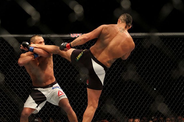 Belfort still wore his Reebok gear for his rubber match with Hendo like a good little soldier. Photo by Sherdog.com.