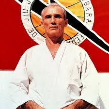 Helio Gracie would be proud.