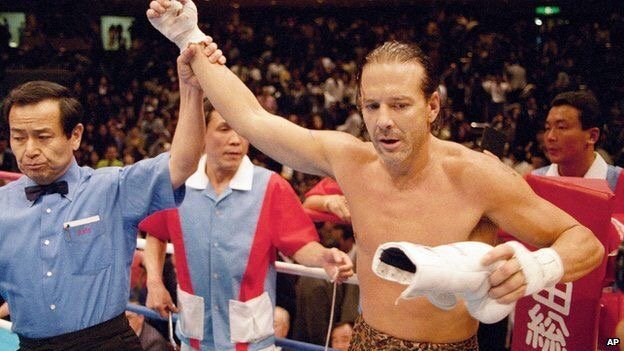 Movie star turned fighter Mickey Rourke had 8 pro boxing bouts, winning 6. 