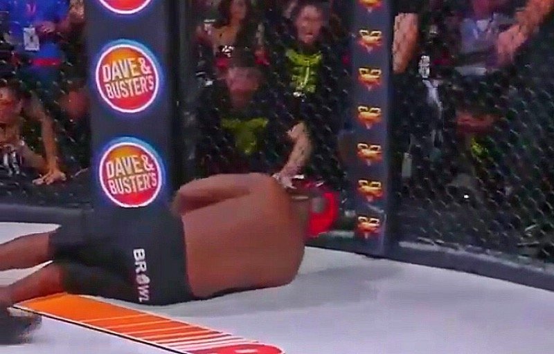 Down and out. Dada 5000