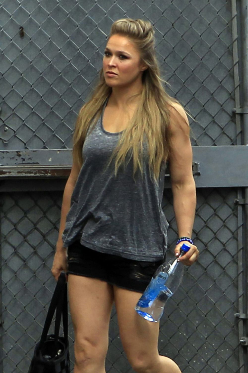 ronda-rousey-at-jimmy-kimmel-live-in-hollywood-01-07-2015_1