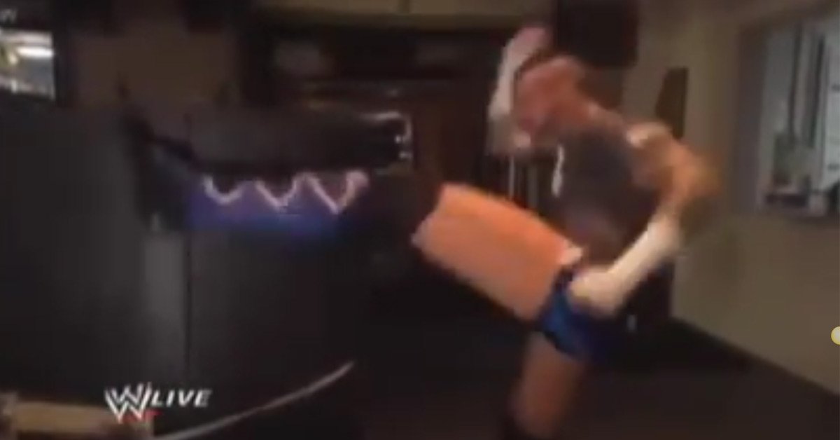 cmpunk-kicks