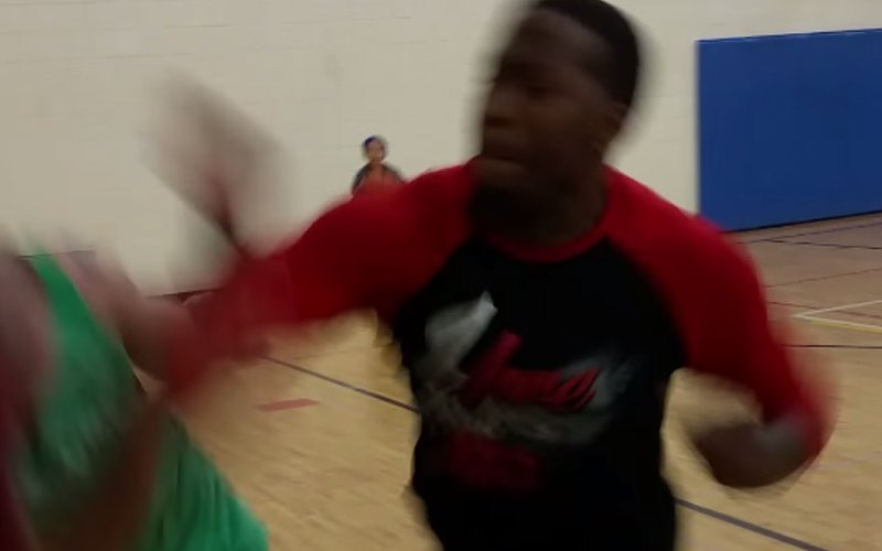 fight-on-bball-court