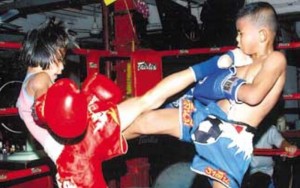 girl-muay-thai