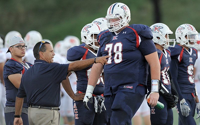 huge-football-player