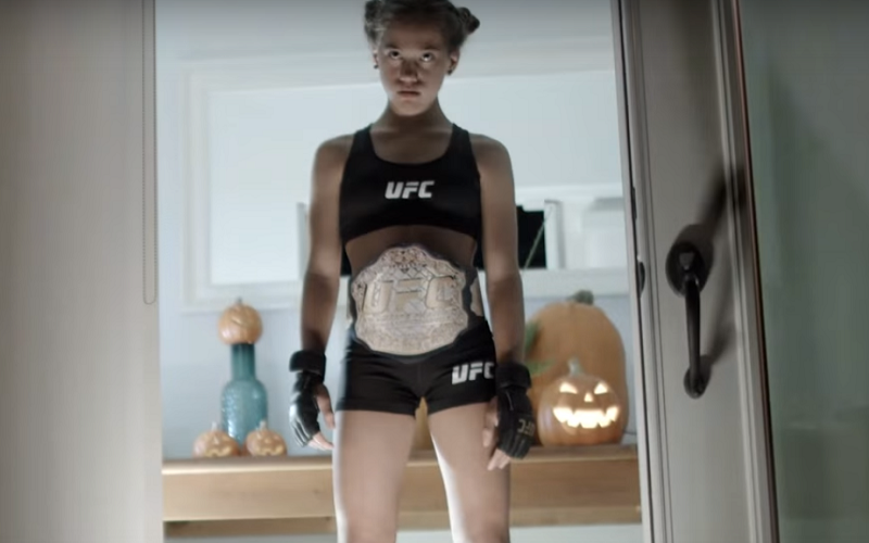 costume