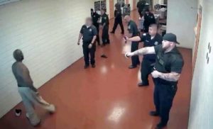 inmate-15-officers